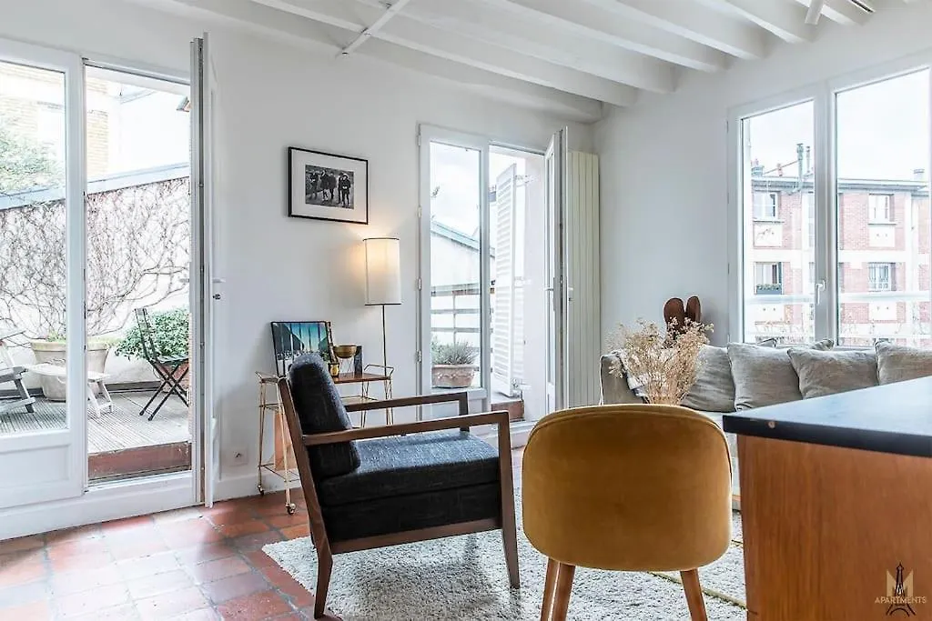 Montmartre, Patio! Sacre-Coeur! Stylish Duplex! Apartment Paris